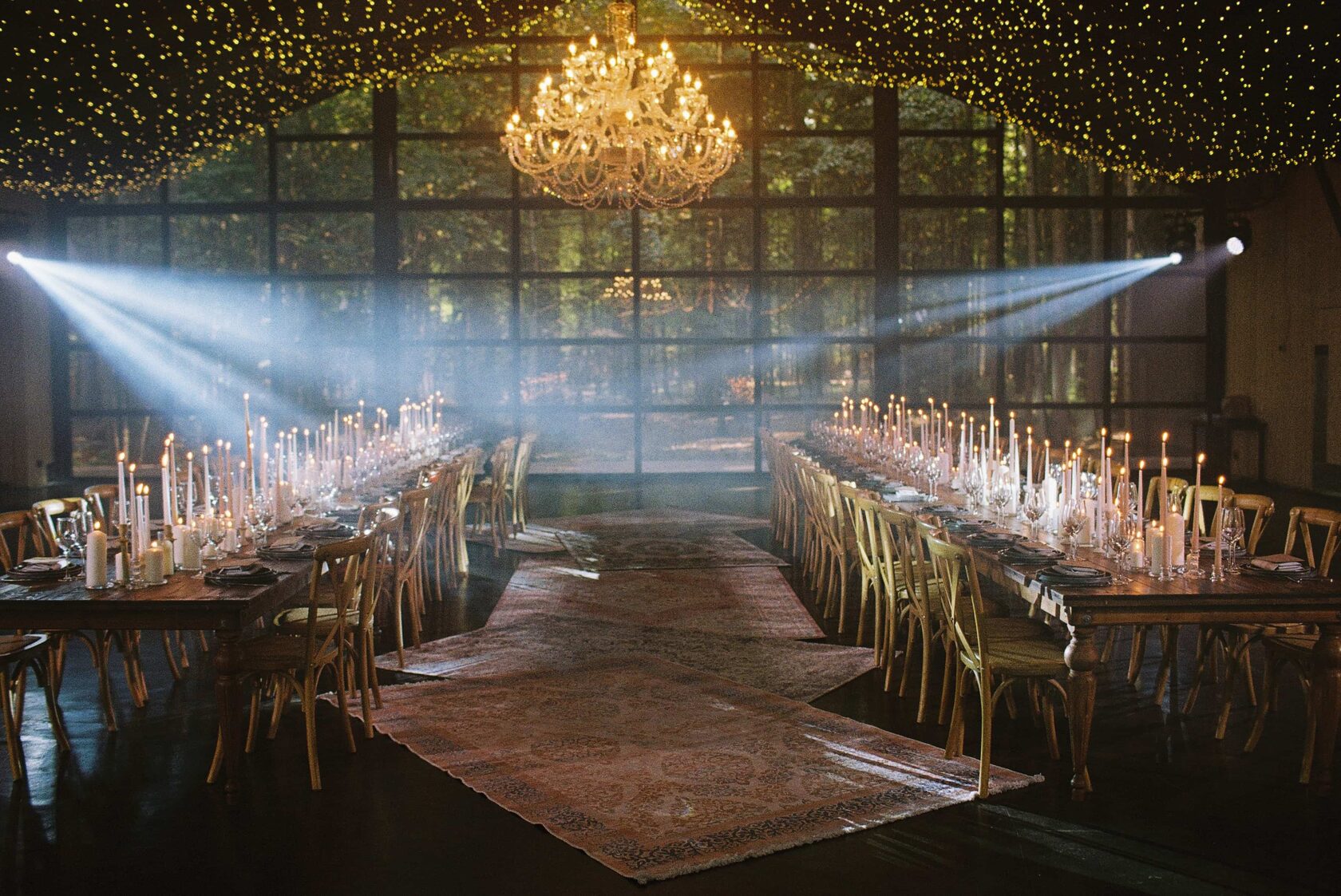 Hide — интерьер зала